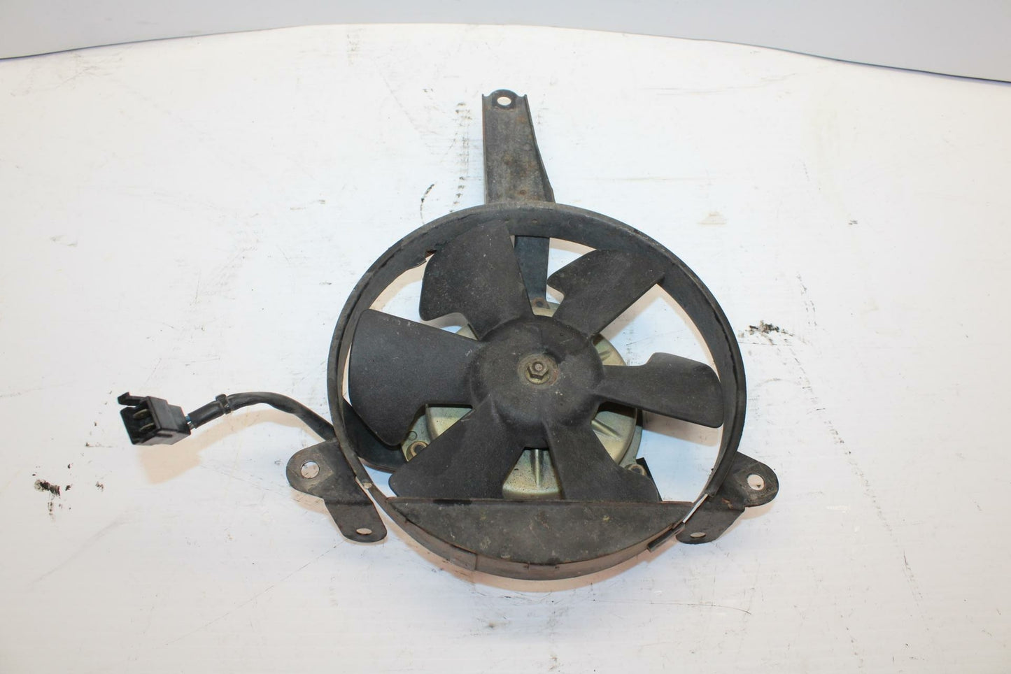 99 YAMAHA YZF R6 ENGINE RADIATOR COOLING FAN 5EB-12405-00-00 BB246