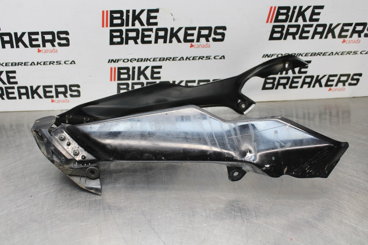 22-25 YAMAHA YZF R7 LOWER BOTTOM BELLY FAIRING COWL BB00