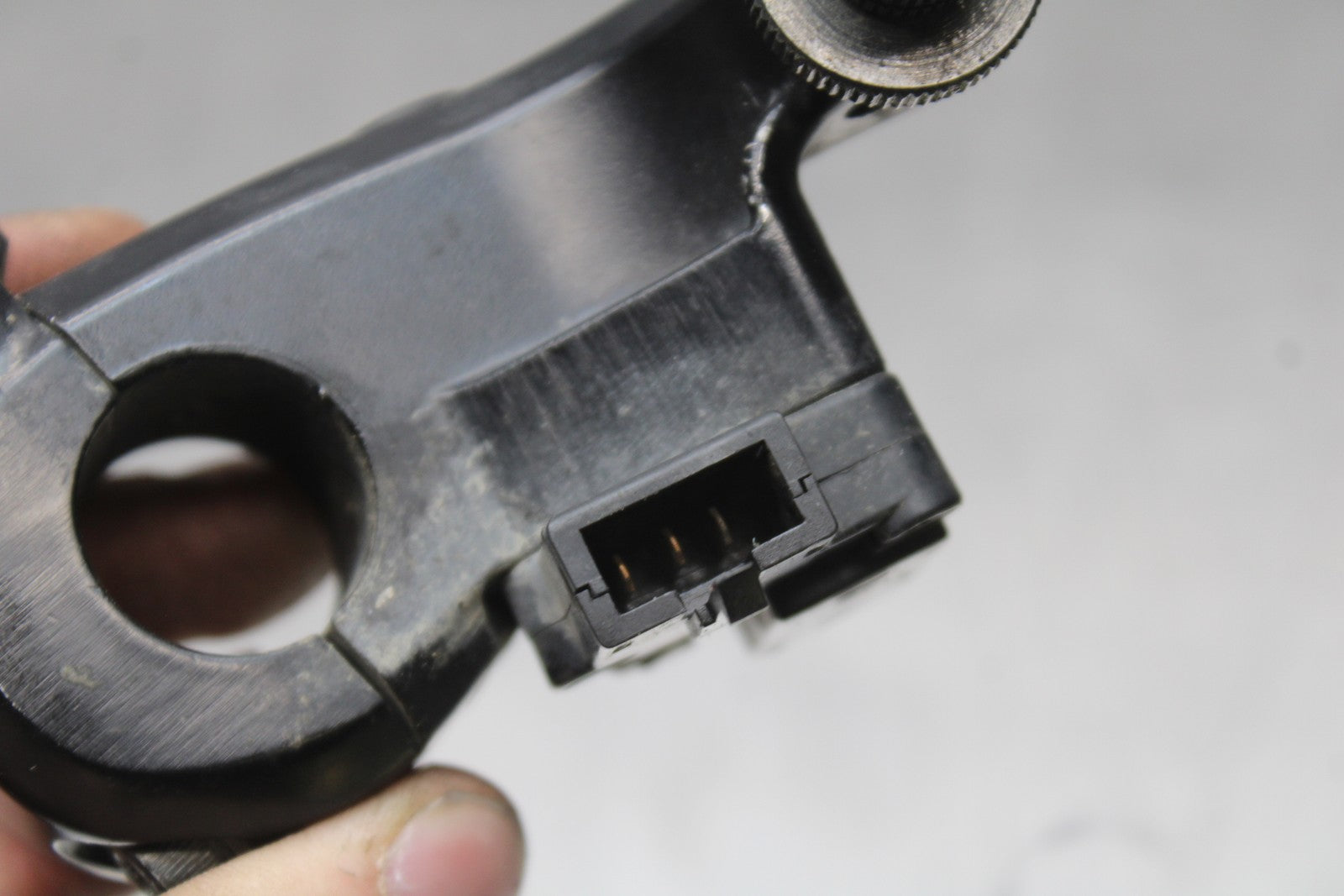 09-10 KAWASAKI ER-6N CLUTCH LEVER PERCH MOUNT BRACKET BB205