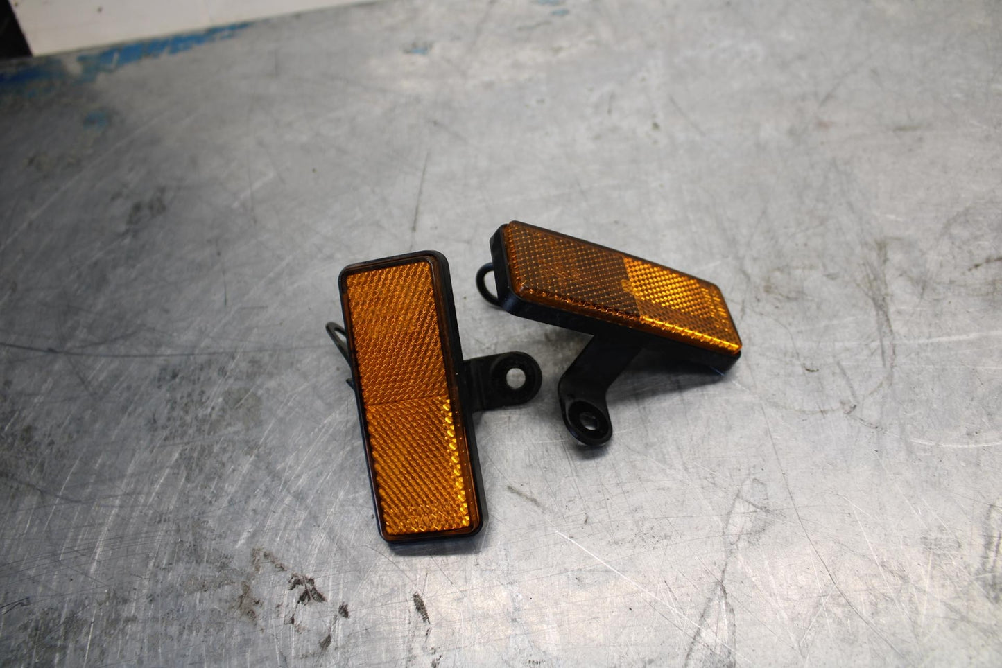 08-16 YAMAHA YZF R6 FRONT REFLECTORS REFLECTOR SET PAIR 11H-85110-01-00 BB436