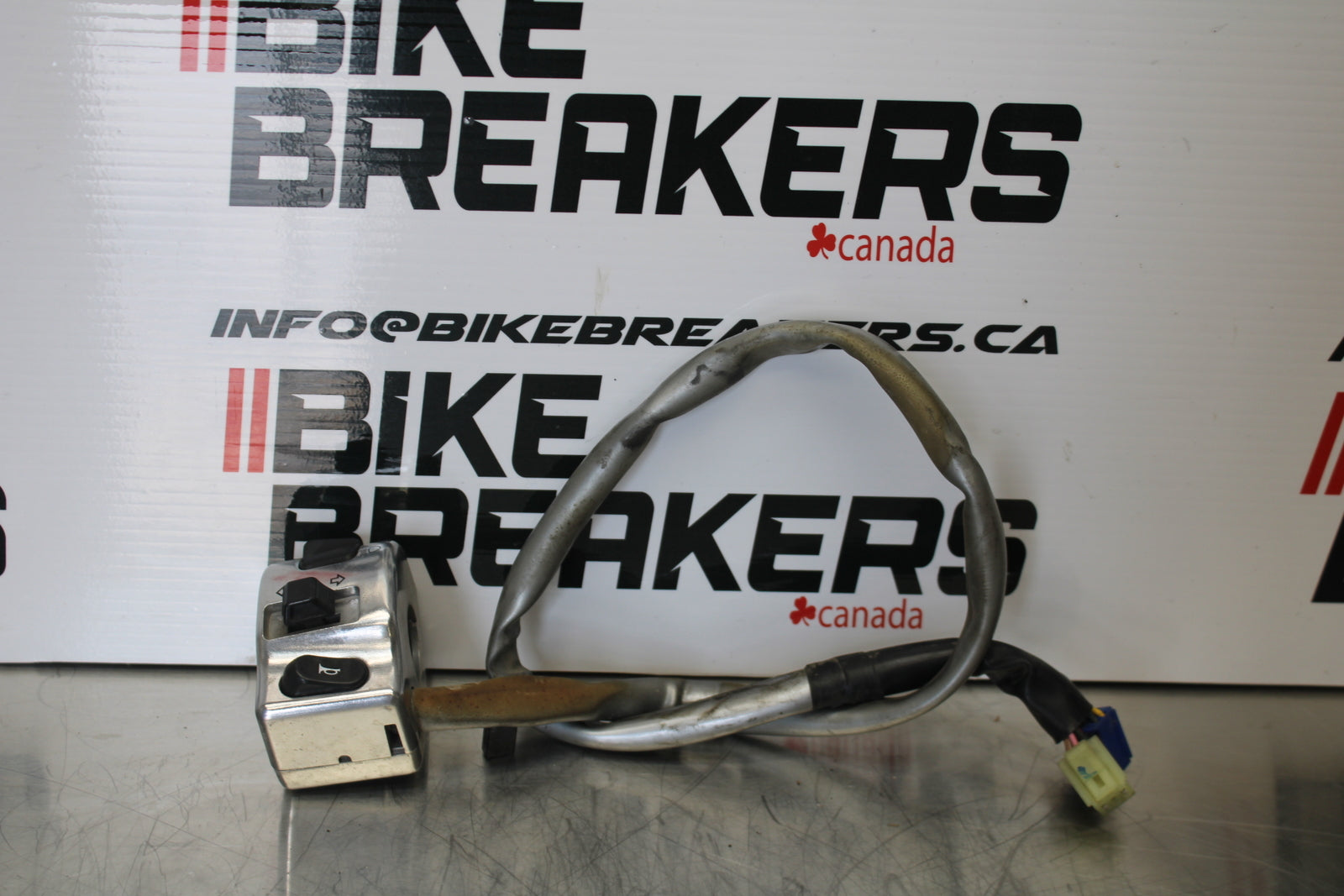 04 YAMAHA ROAD STAR XV1700A LEFT HANDLE HORN SIGNALS SWITCH SWITCHES BB155