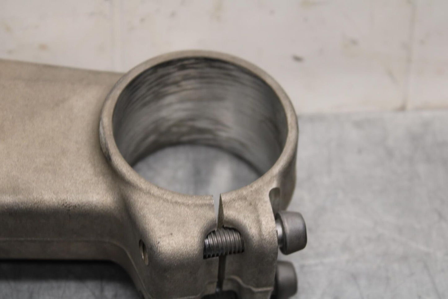 2011 Kawasaki Ninja ZX6R ZX600R FRONT FORKS CLAMP LOWER TRIPLE TREE STEM BB587