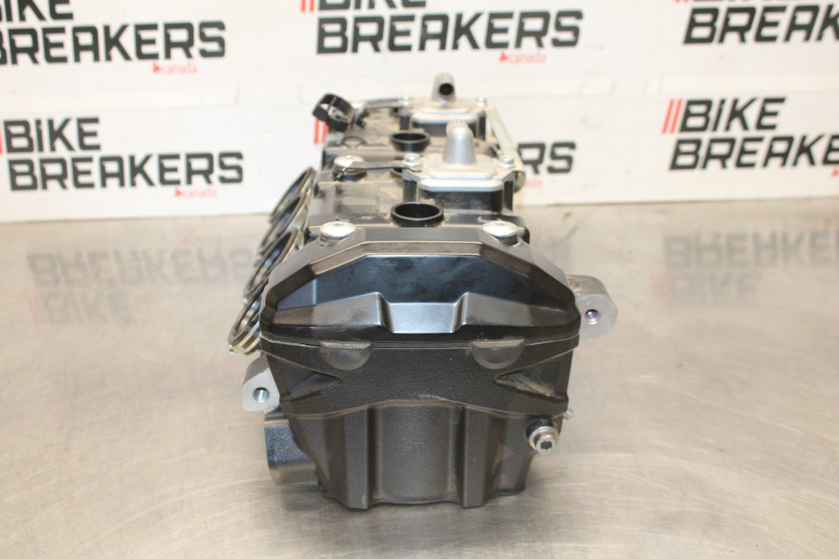 25 KAWASAKI Z900 1,659km ENGINE TOP END CYLINDER HEAD BB928