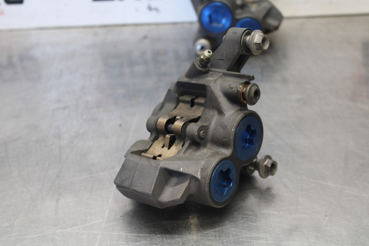03-04 YAMAHA YZF R6S RIGHT LEFT FRONT BRAKE CALIPER SET PAIR CALIPERS BB890