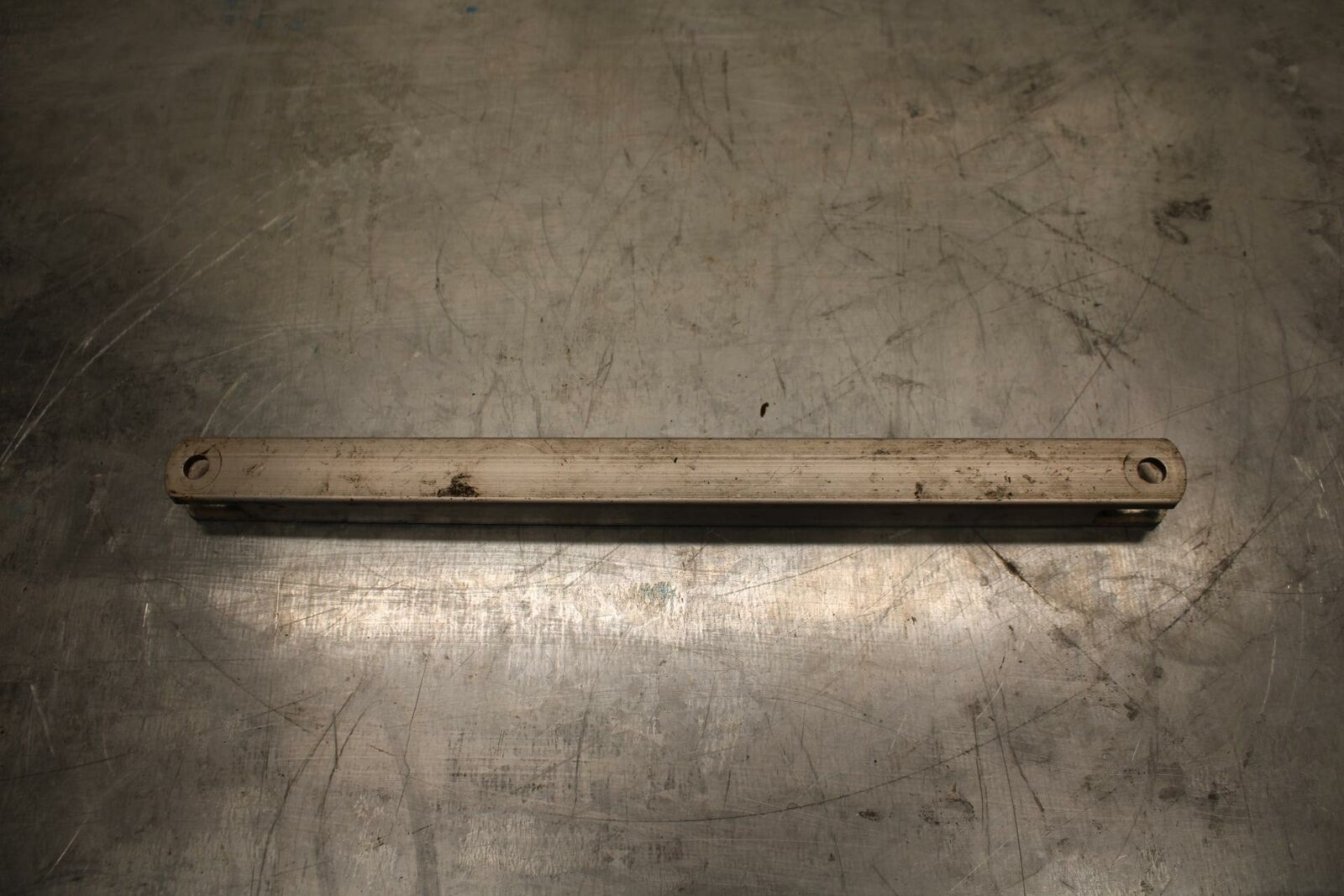 85 YAMAHA RZ500 REAR BACK BRAKE TORQUE ROD SHAFT BAR BB27 A