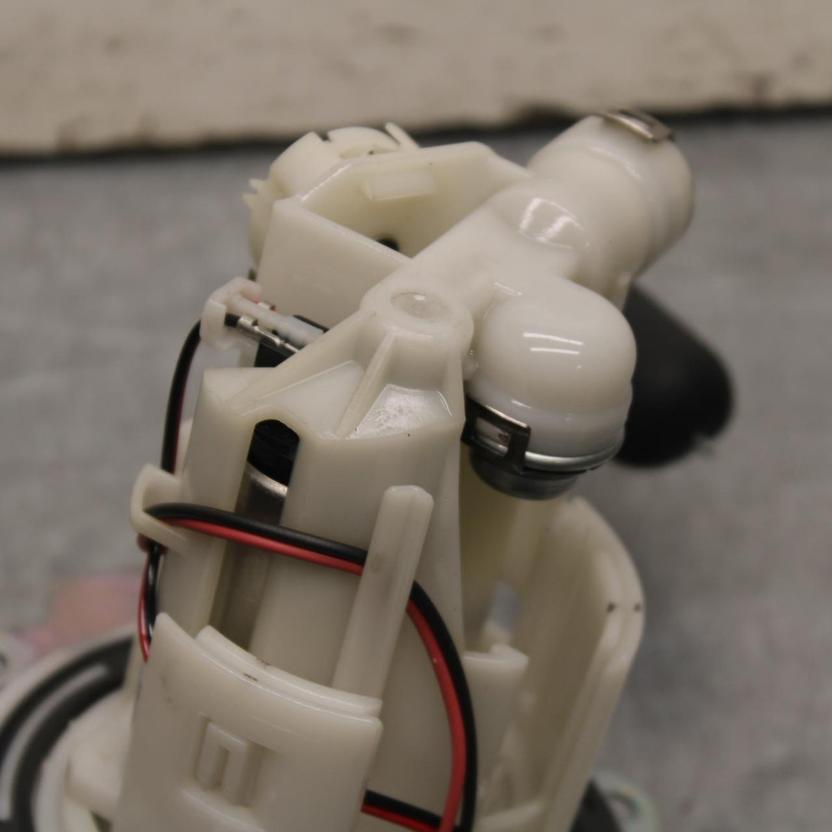 15-18 HONDA CB300FA FUEL PUMP GAS PETROL SENDER UNIT BB646