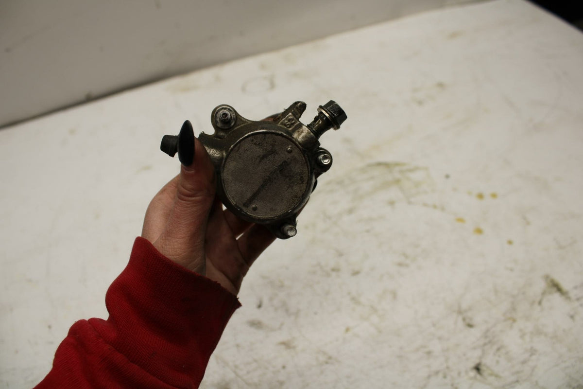 05-07 HONDA VTX1800F2 CLUTCH SLAVE PISTON CYLINDER BB351
