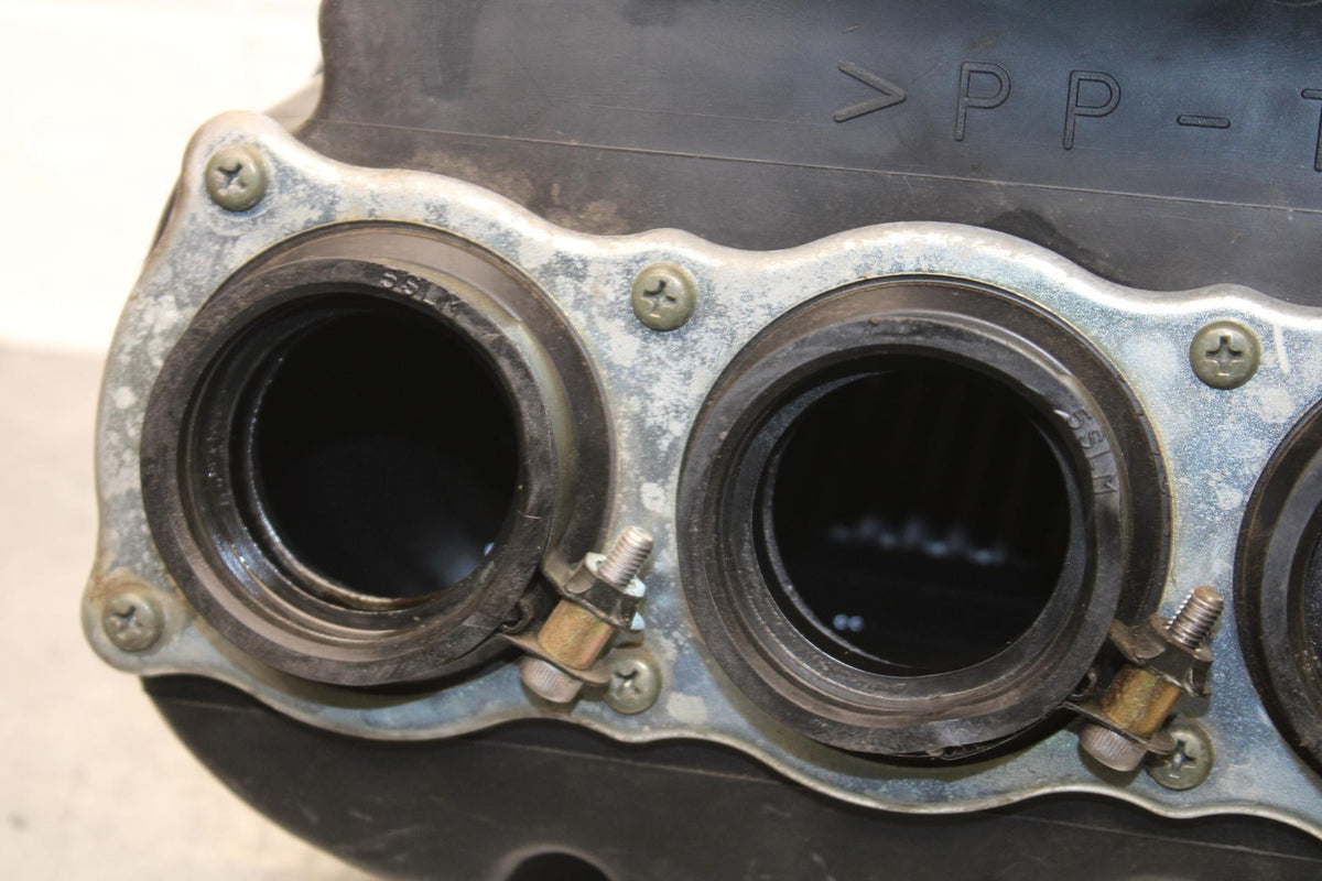 05 YAMAHA YZF R6S AIRBOX AIR INTAKE FILTER BOX BB600