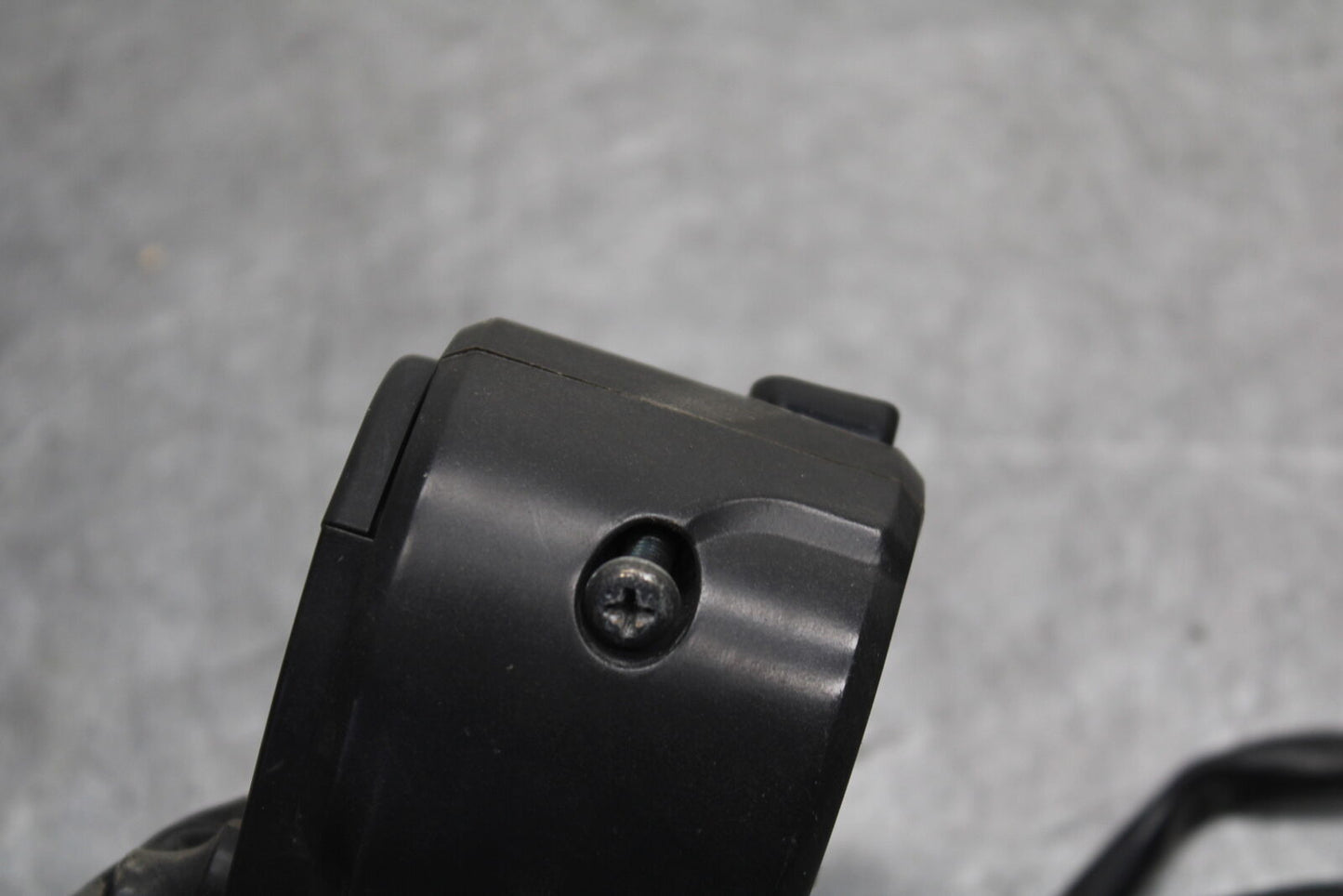 07-08 YAMAHA YZF R1 LEFT CLIP ON HANDLE HORN SIGNALS SWITCH SWITCHES  BB675