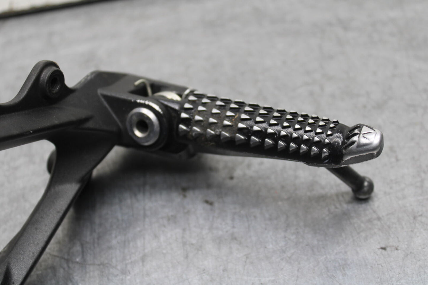 13-18 KAWASAKI NINJA ZX6R LEFT REARSET REAR SET DRIVER FOOT PEG REST STOP BB666