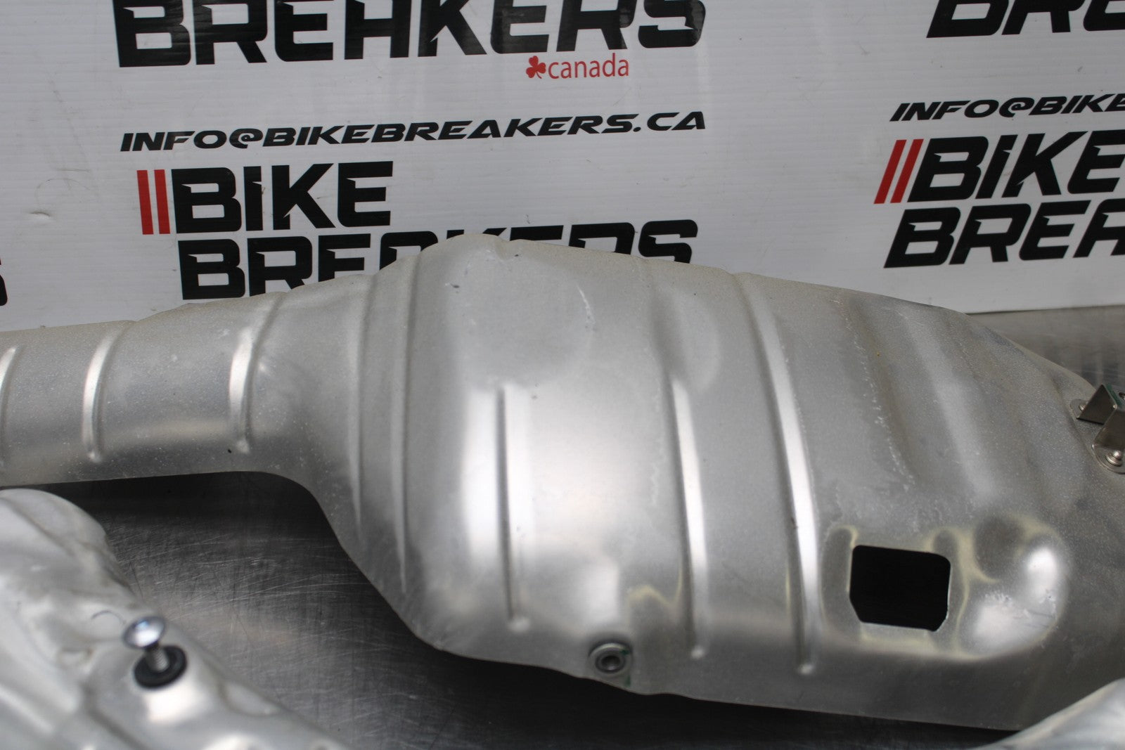 13-24 HONDA CBR600RR MUFFLER EXHAUST PIPE COVER HEAT SHIELD GUARD BB772