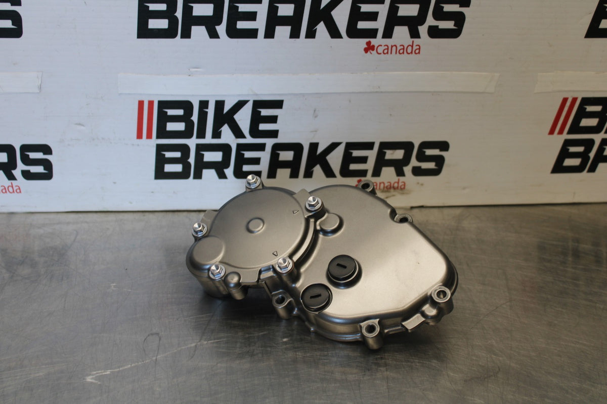 20-22 KAWASAKI NINJA ZX6R ENGINE MOTOR TIMING CHAIN COVER BB884