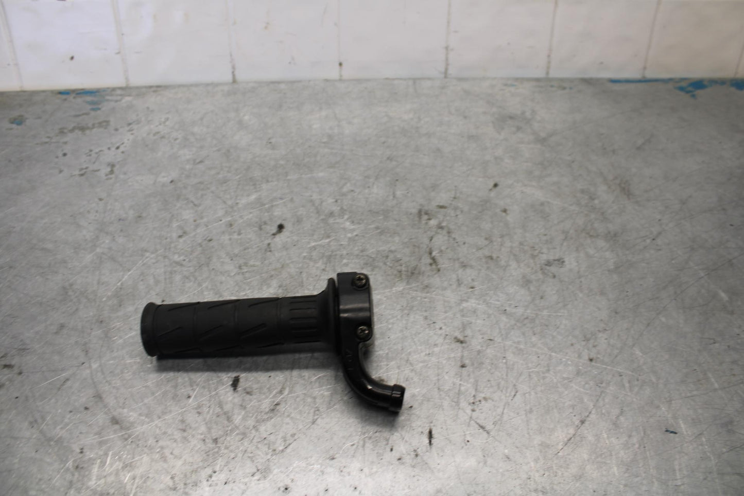 06-07 KAWASAKI NINJA ZX14R THROTTLE CABLE LINE HOUSING GUIDE TUBE bb433