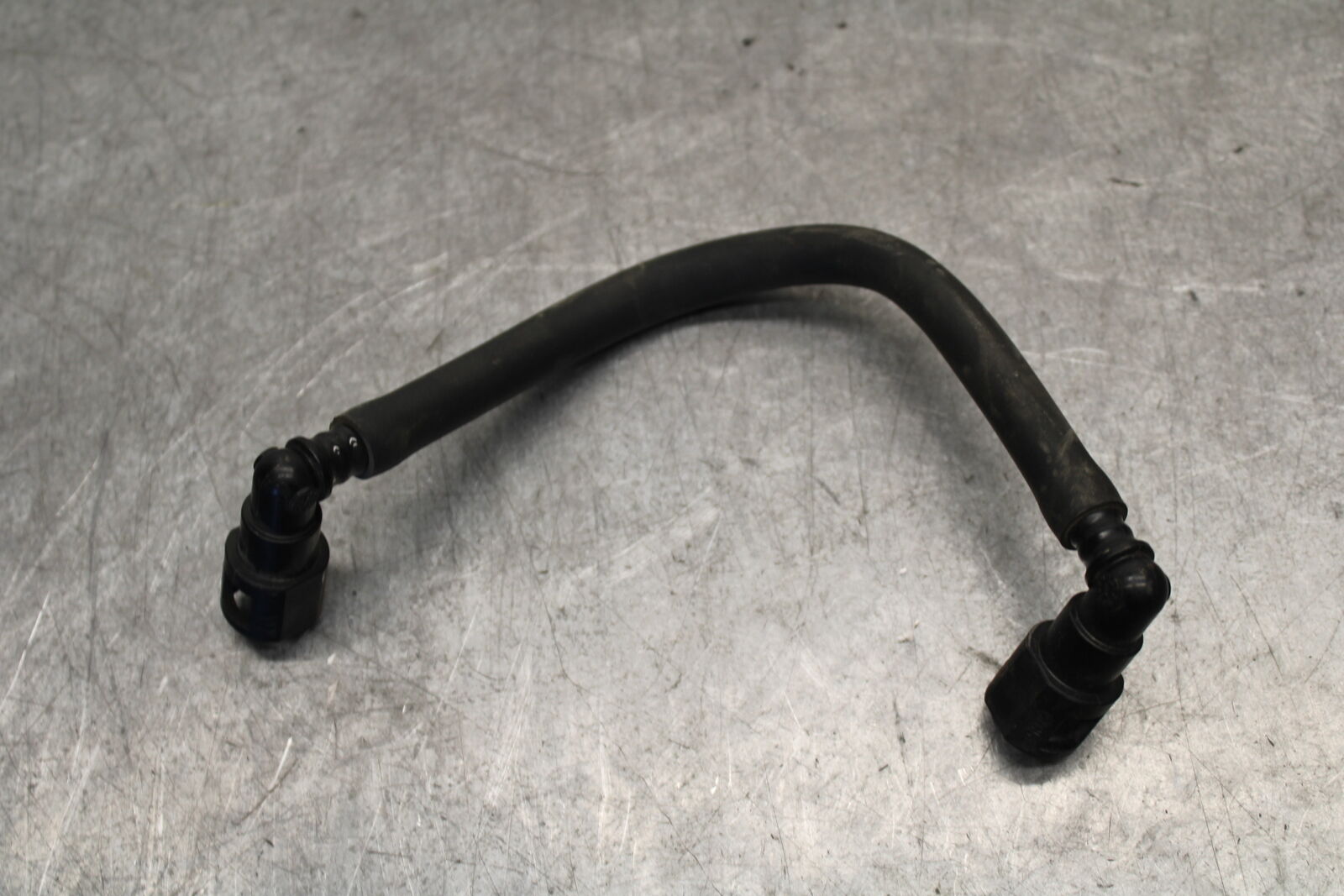 05-06 SUZUKI GSXR1000 FUEL HOSE GAS LINE TUBE PIPE 15810-41G00 BB663