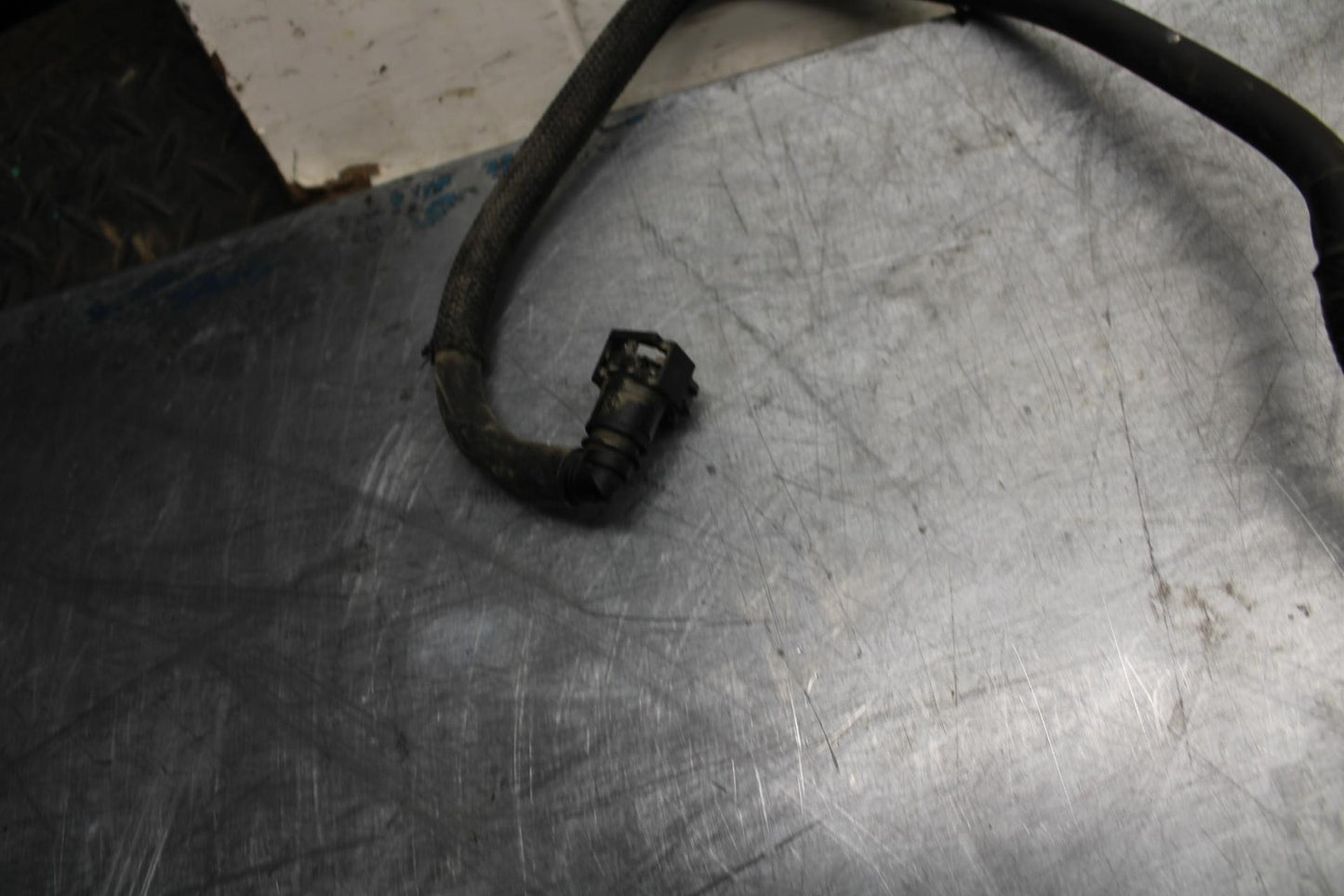 17-19 YAMAHA FZ09 FUEL HOSE GAS LINE  BB480
