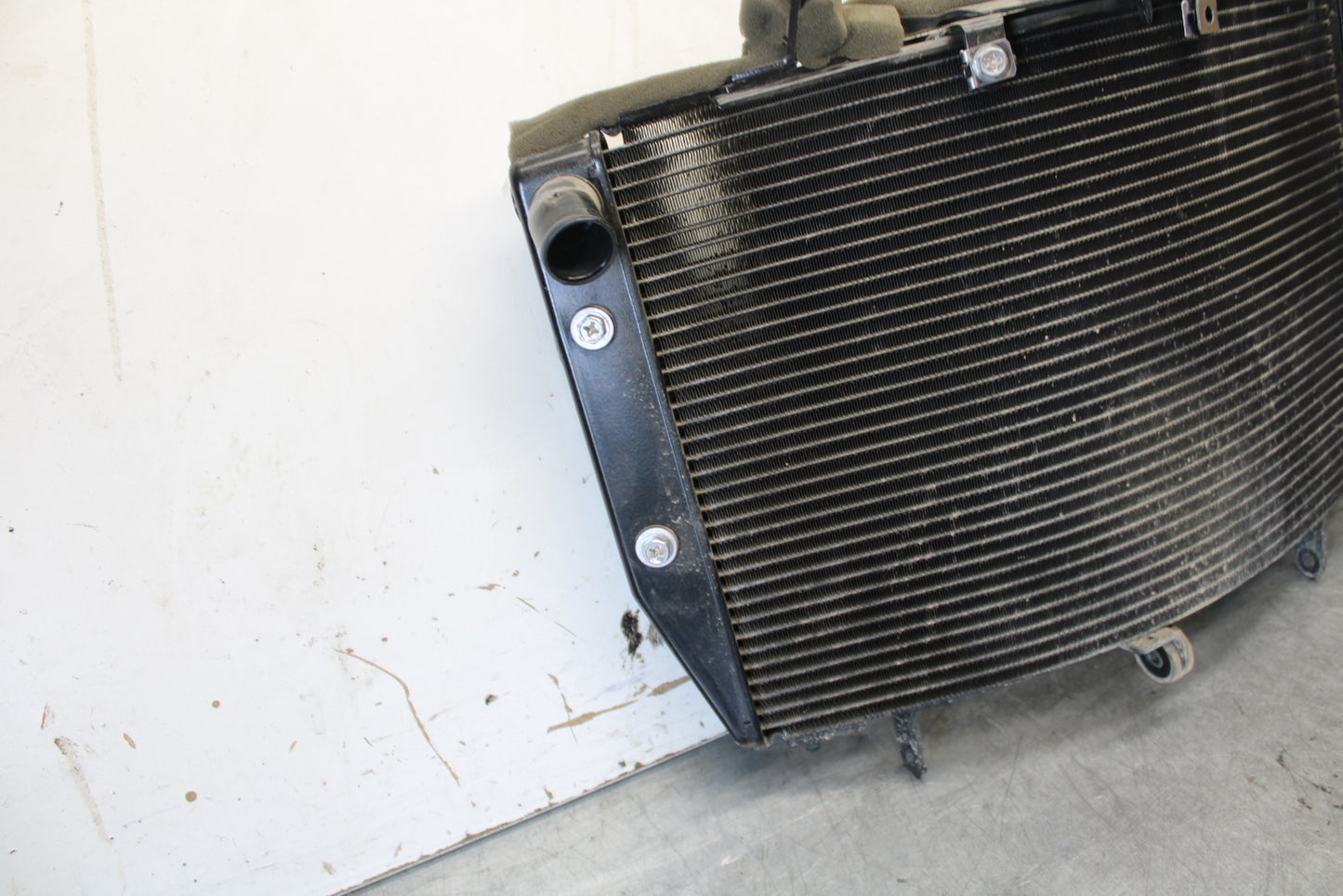 08-16 YAMAHA YZF R6 ENGINE RADIATOR MOTOR COOLER COOLING RADIATER BB665