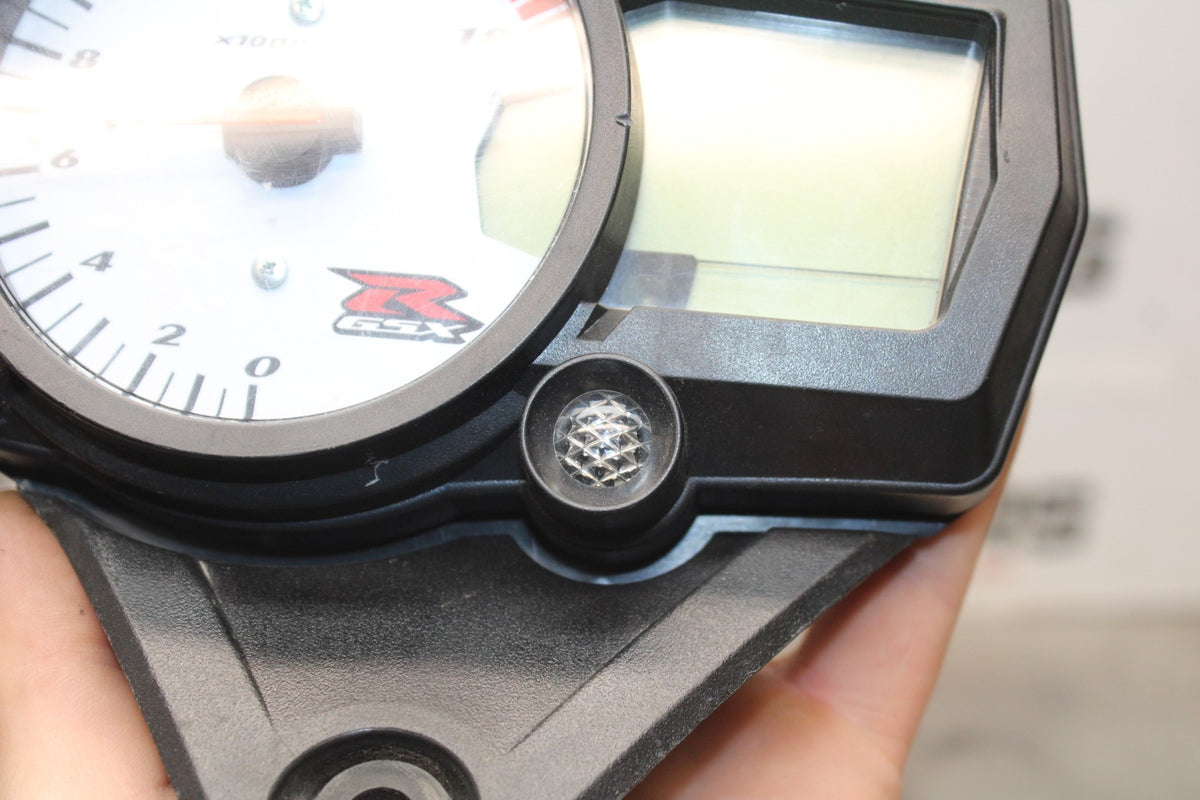 06-07 SUZUKI GSXR 600 11,551 km GAUGES DISPLAY CLUSTER SPEEDOMETER TACH BB836-B