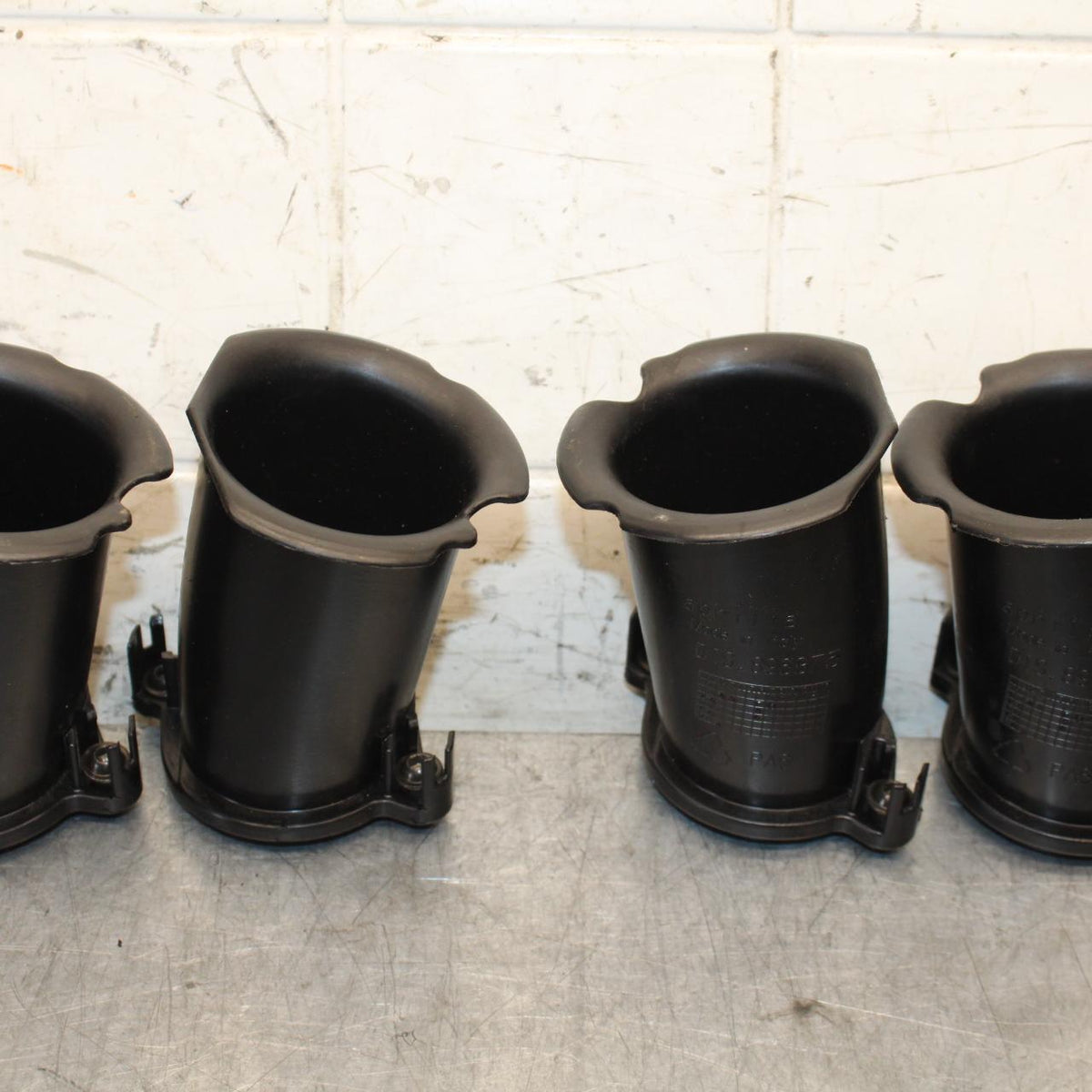 2016 Aprilia Tuono V4 1100 RR ABS AIRBOX INTAKE VELOCITY STACKS BB53