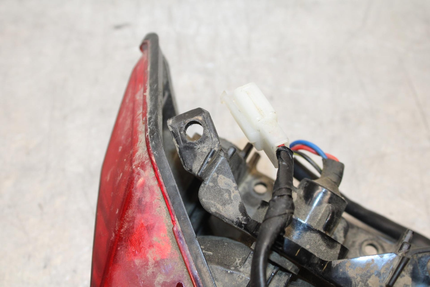 2015 Kawasaki Ninja 300 EX300 REAR TAIL TAILLIGHT BACK BRAKE LIGHT BB61