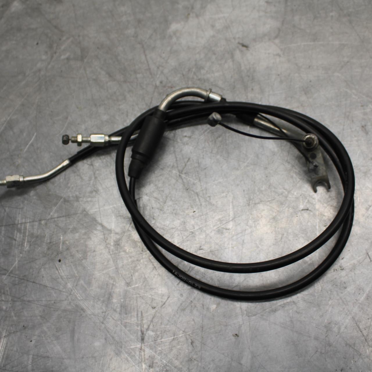 11-21 SUZUKI GSXR750 THROTTLE CABLES LINES BB486