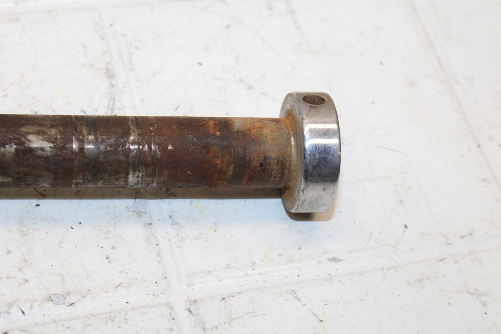 72 HONDA CB500 K1 REAR AXLE BACK WHEEL RIM PIVOT BOLT AXEL BB24