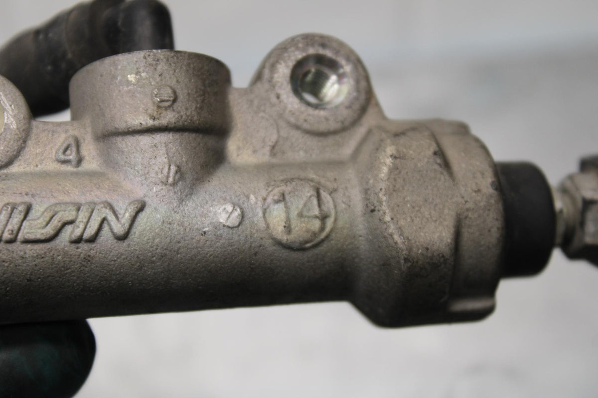 2000 Honda Super Hawk VTR1000F REAR BRAKE MASTER CYLINDER W RESERVOIR BB577