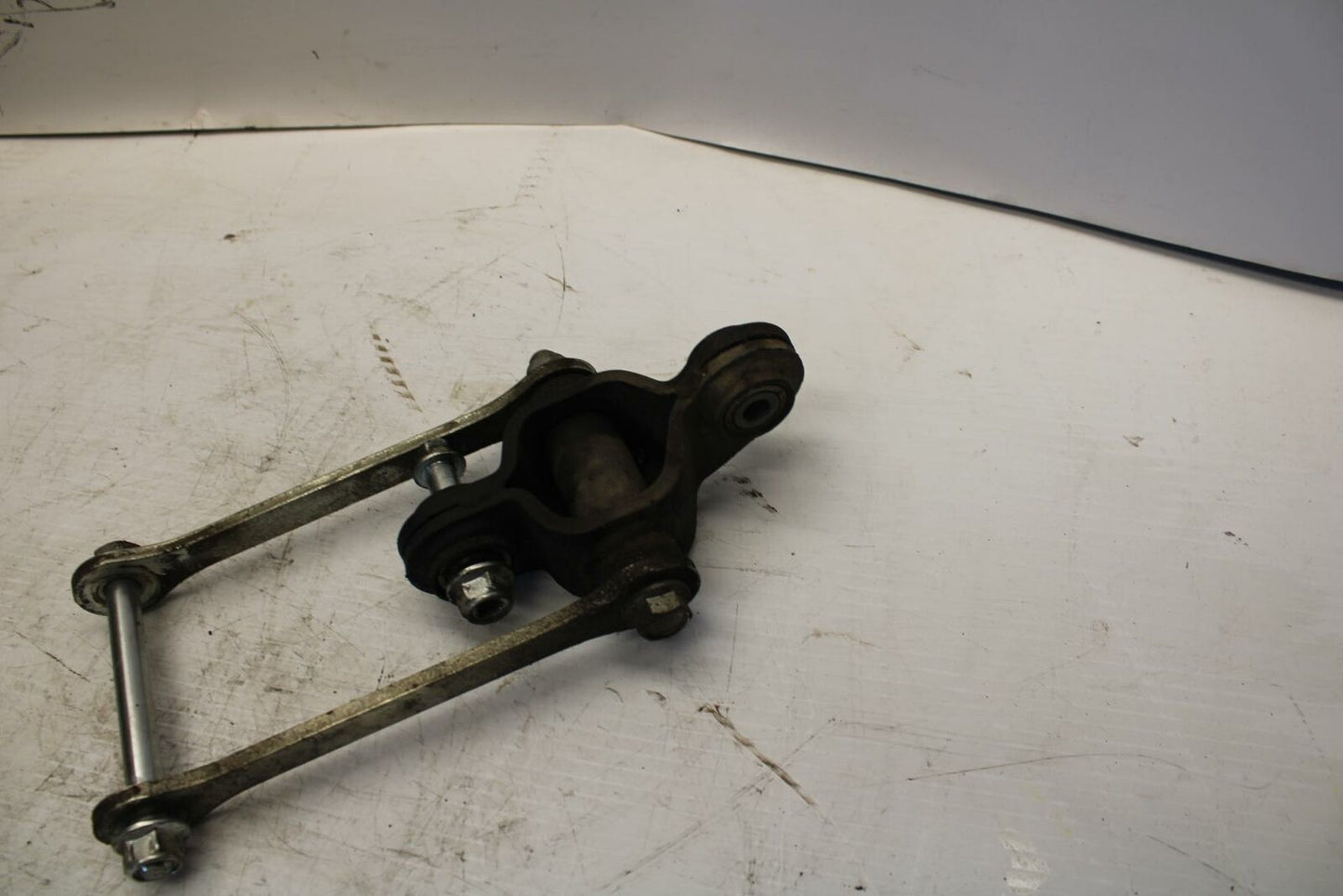 04-09 SUZUKI GS500F REAR DOGBONE SHOCK LINKAGE LINK BB261