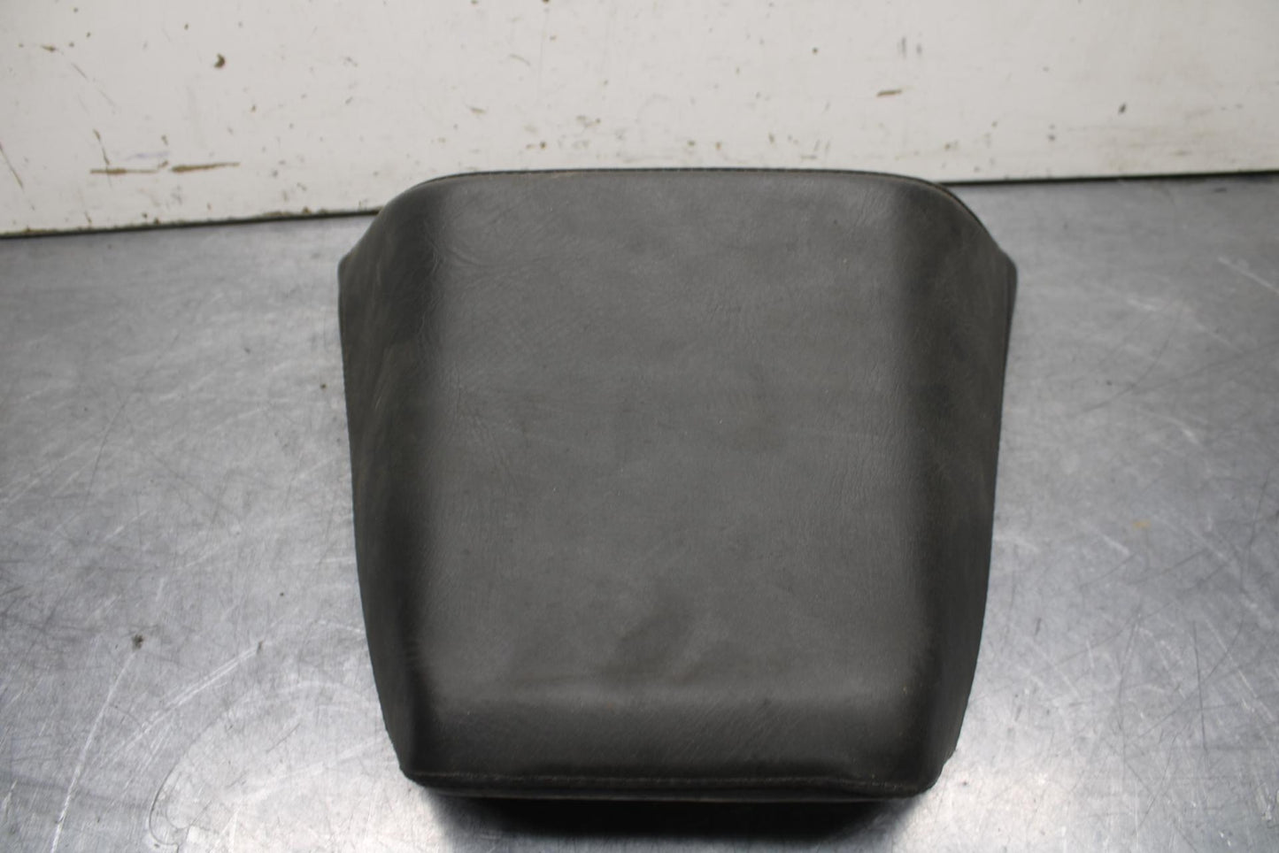 93-07 YAMAHA VMAX 1200 REAR BACK PASSENGER SEAT BB634