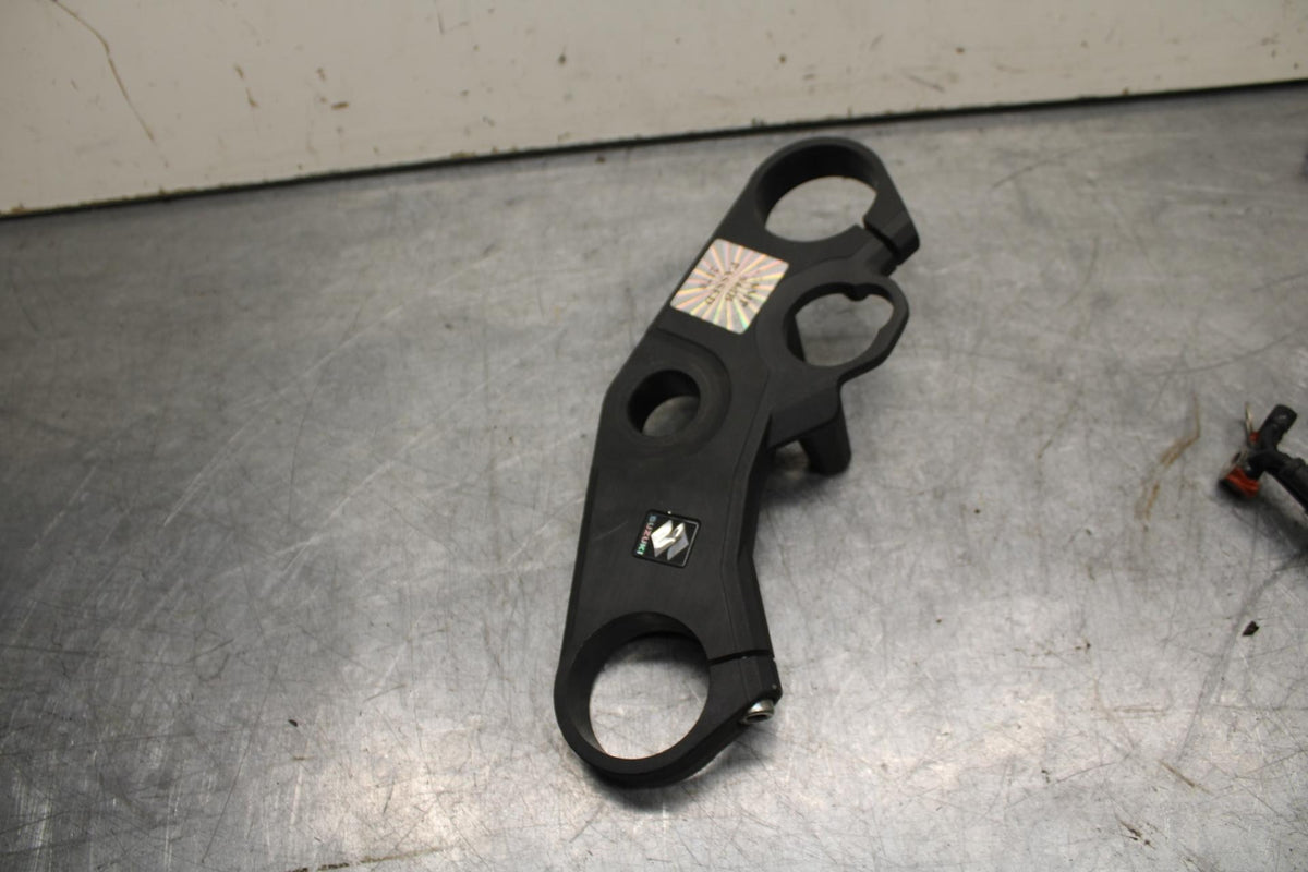 08-10 SUZUKI GSXR 600  FORKS UPPER TRIPLE TREE CLAMP BB92