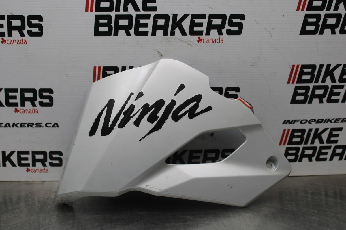 24-25 KAWASAKI NINJA ZX4R LEFT LOWER BOTTOM BELLY SIDE FAIRING COWL BB840