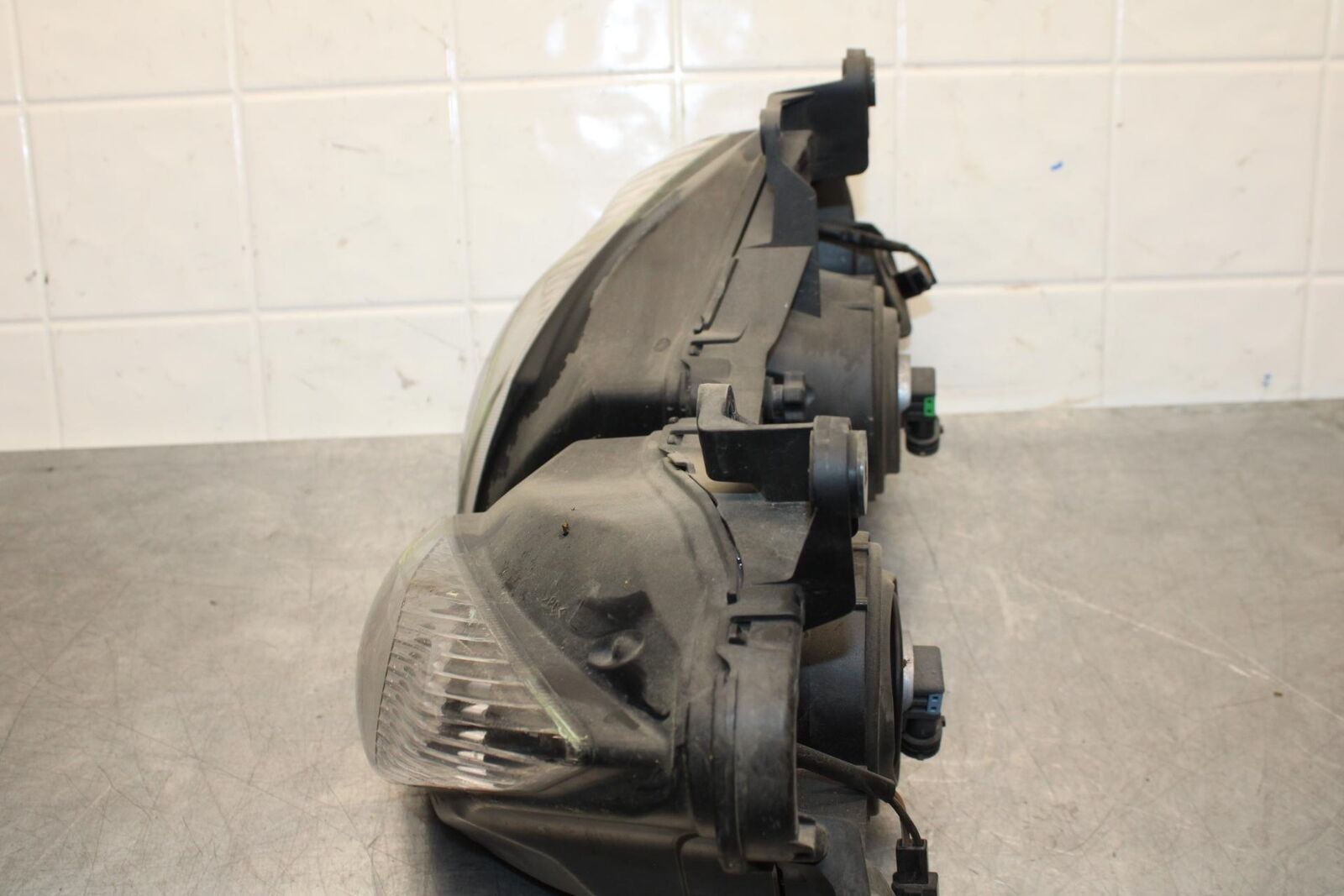 2011 Kawasaki Ninja ZX6R ZX600R FRONT HEADLIGHT LIGHT LAMP 23007-0101 BB587