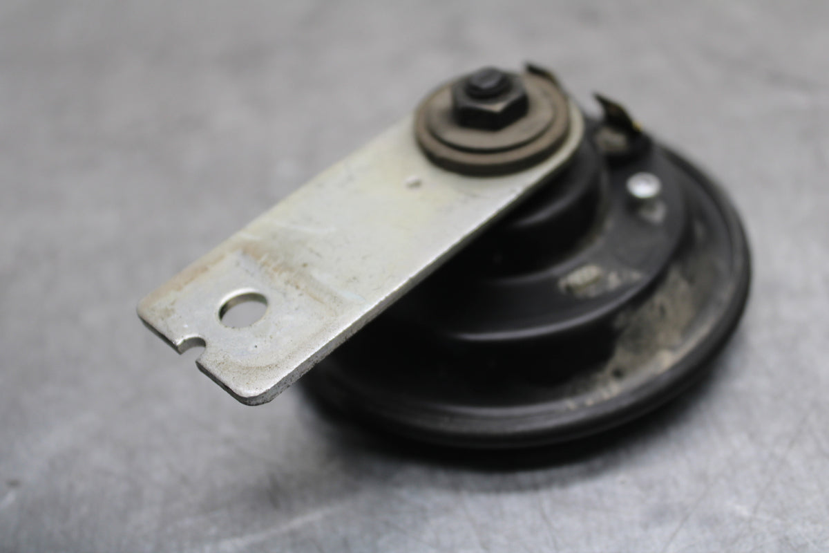 08-09 YAMAHA YZF R6S HORN SIGNAL BB690