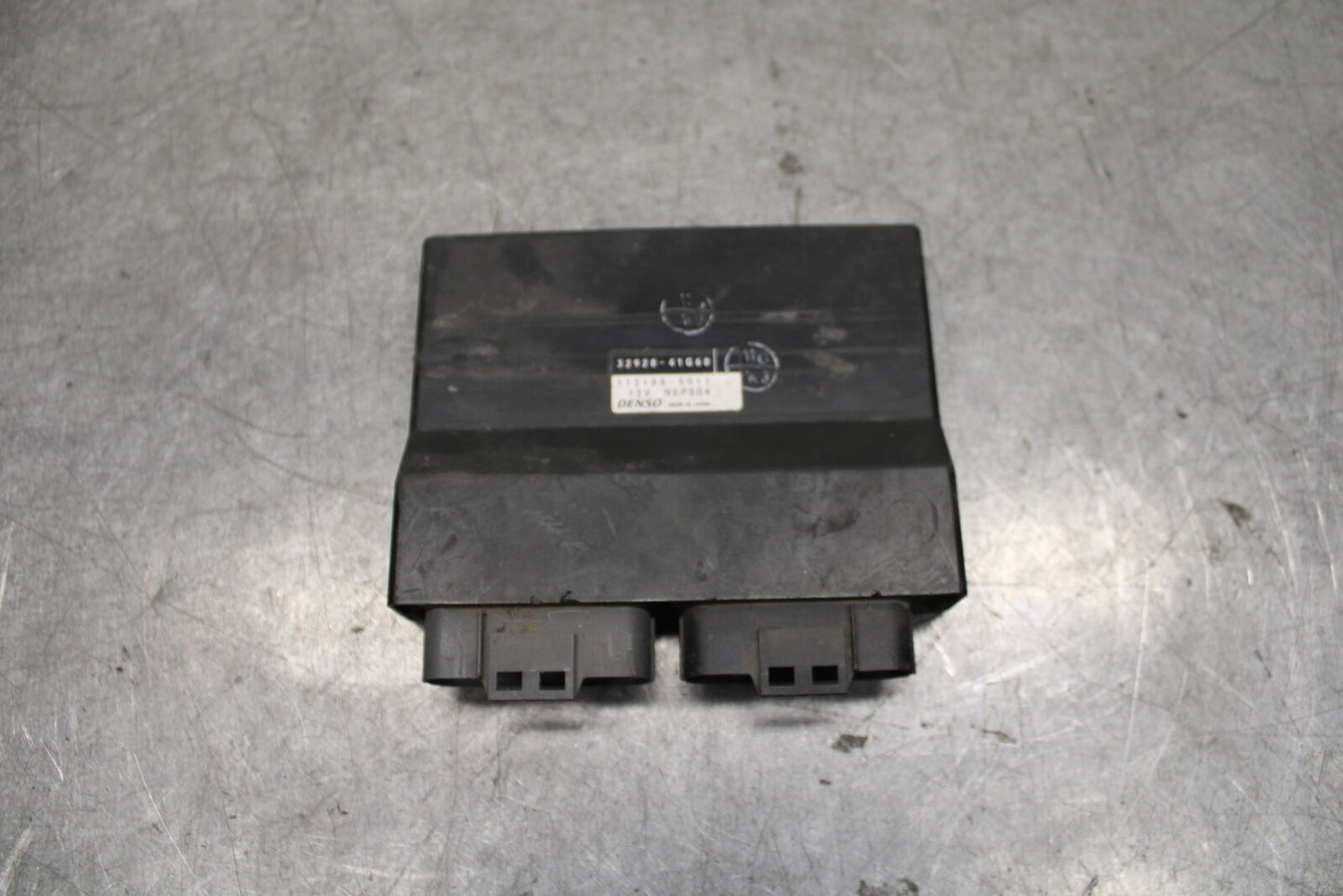 05-06 SUZUKI GSXR1000 ECU COMPUTER CONTROLLER UNIT BLACK BOX ECM CDI  BB677