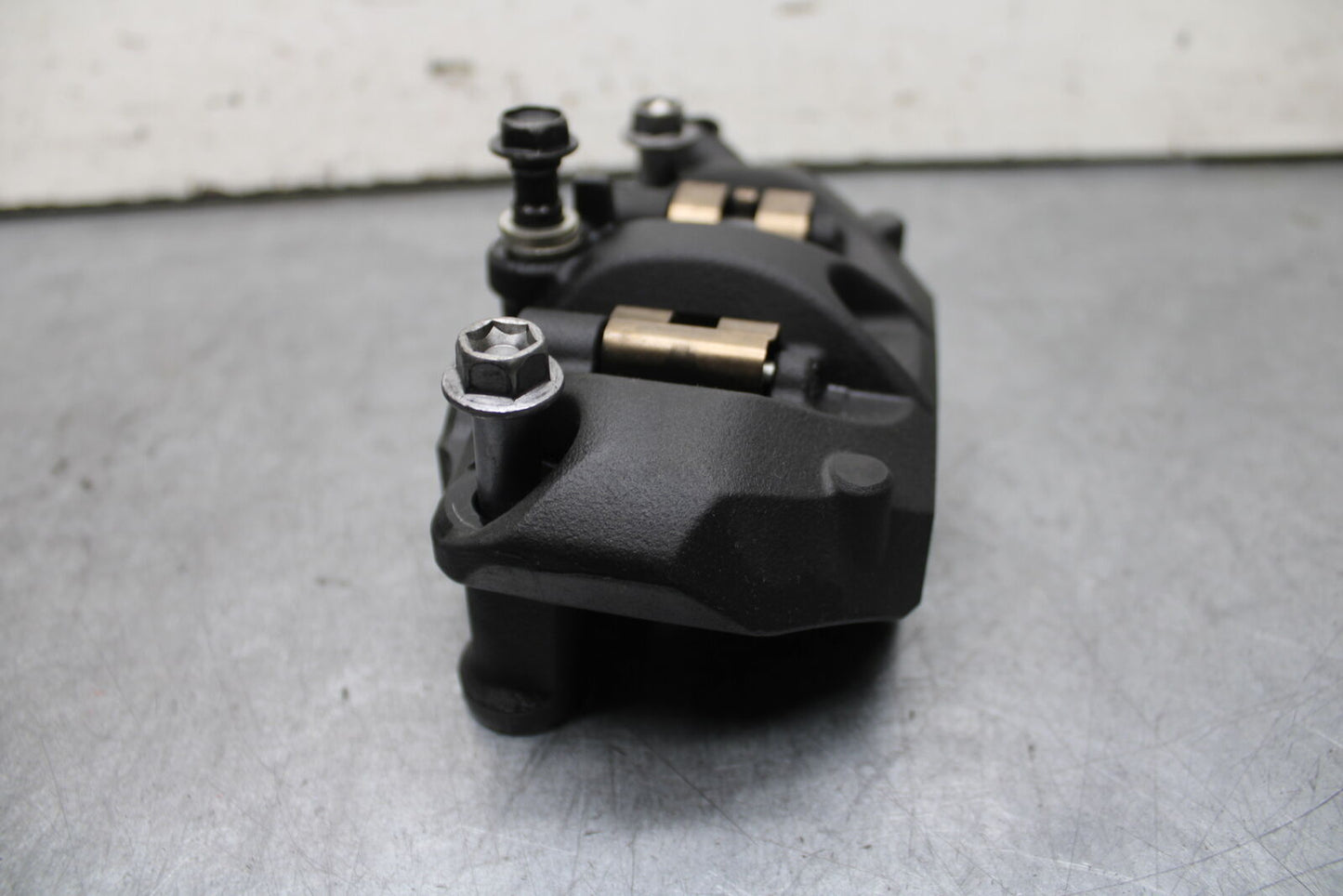 13-18 KAWASAKI NINJA ZX6R RIGHT LEFT FRONT BRAKE CALIPER SET PAIR CALIPERS BB666