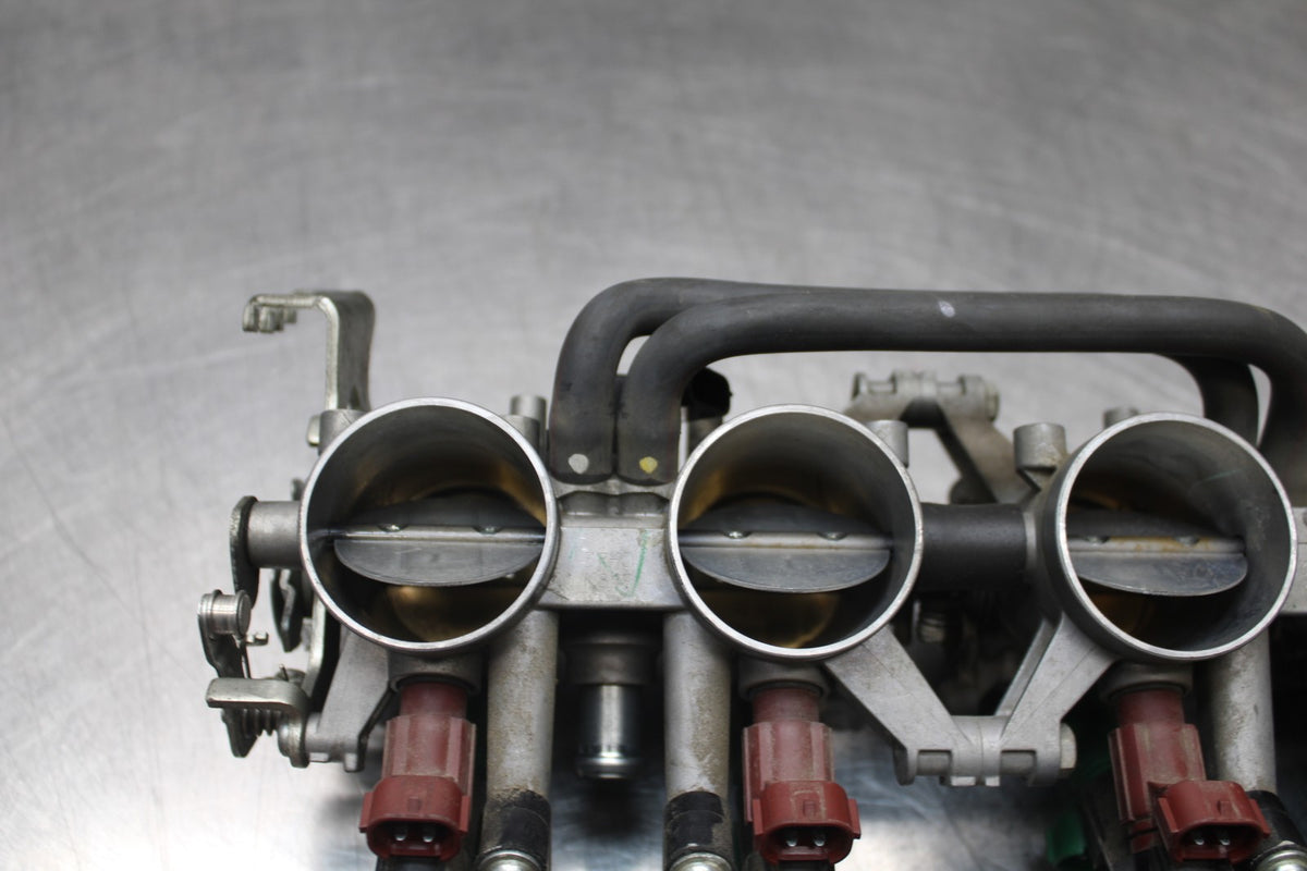 08-10 SUZUKI GSXR 600 MAIN FUEL INJECTORS / THROTTLE BODIES BB803