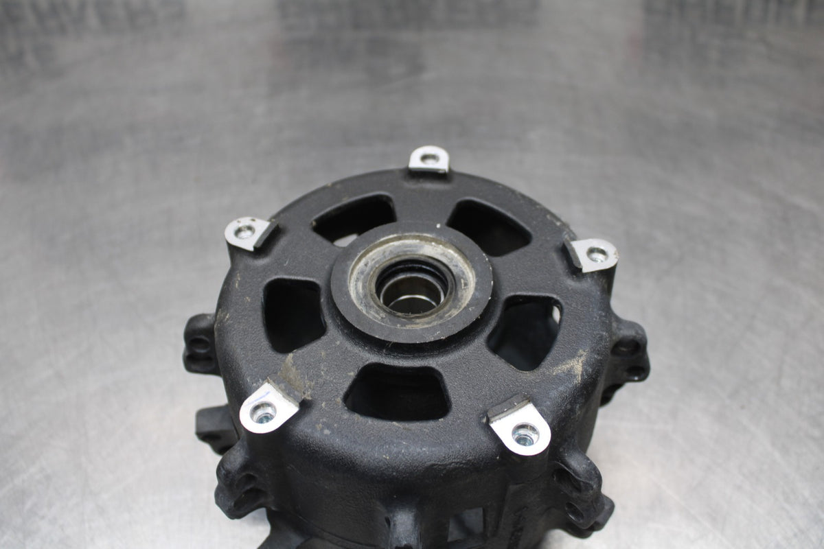 18 YAMAHA SUPER TENERE FRONT WHEEL HUB BB832