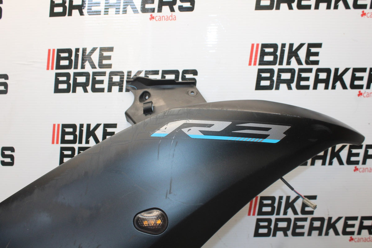 23 YAMAHA YZF R3 RIGHT LOWER MID UPPER SIDE FAIRING COWL  BB003