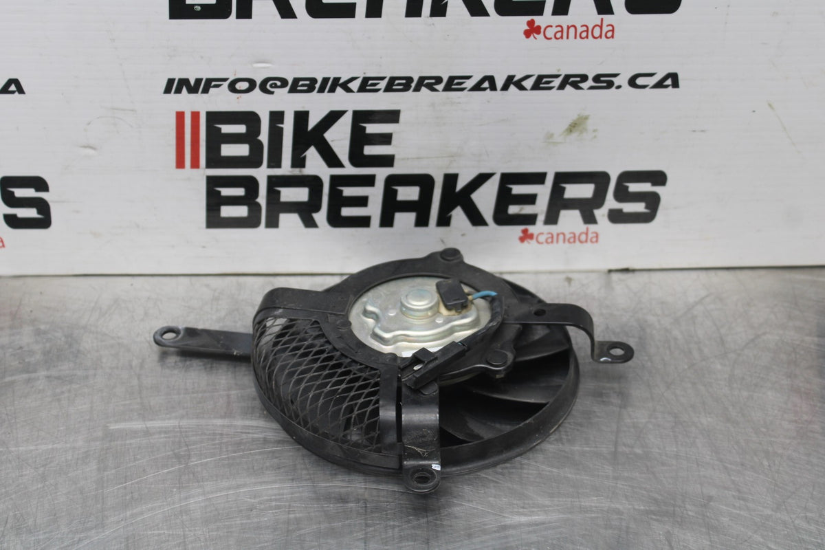 06-07 SUZUKI GSXR 600 ENGINE RADIATOR COOLING FAN BB845