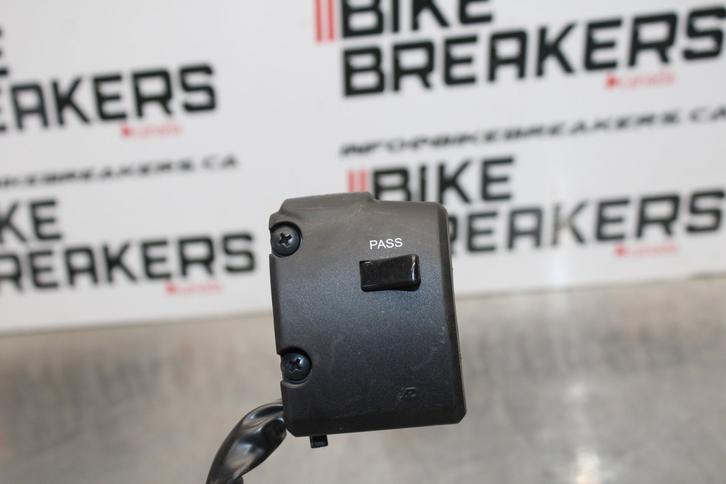 21-23 KAWASAKI NINJA ZX6R LEFT CLIP ON HANDLE HORN SIGNALS SWITCH SWITCHES BB179