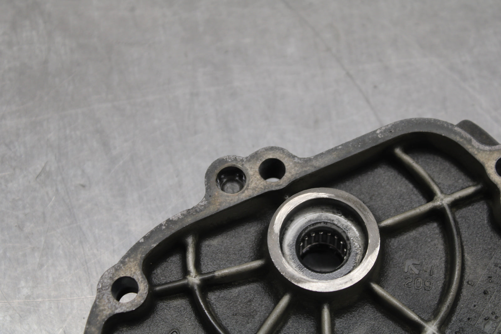 03-05 YAMAHA YZF R6  ENGINE MOTOR TIMING CHAIN COVER BB132