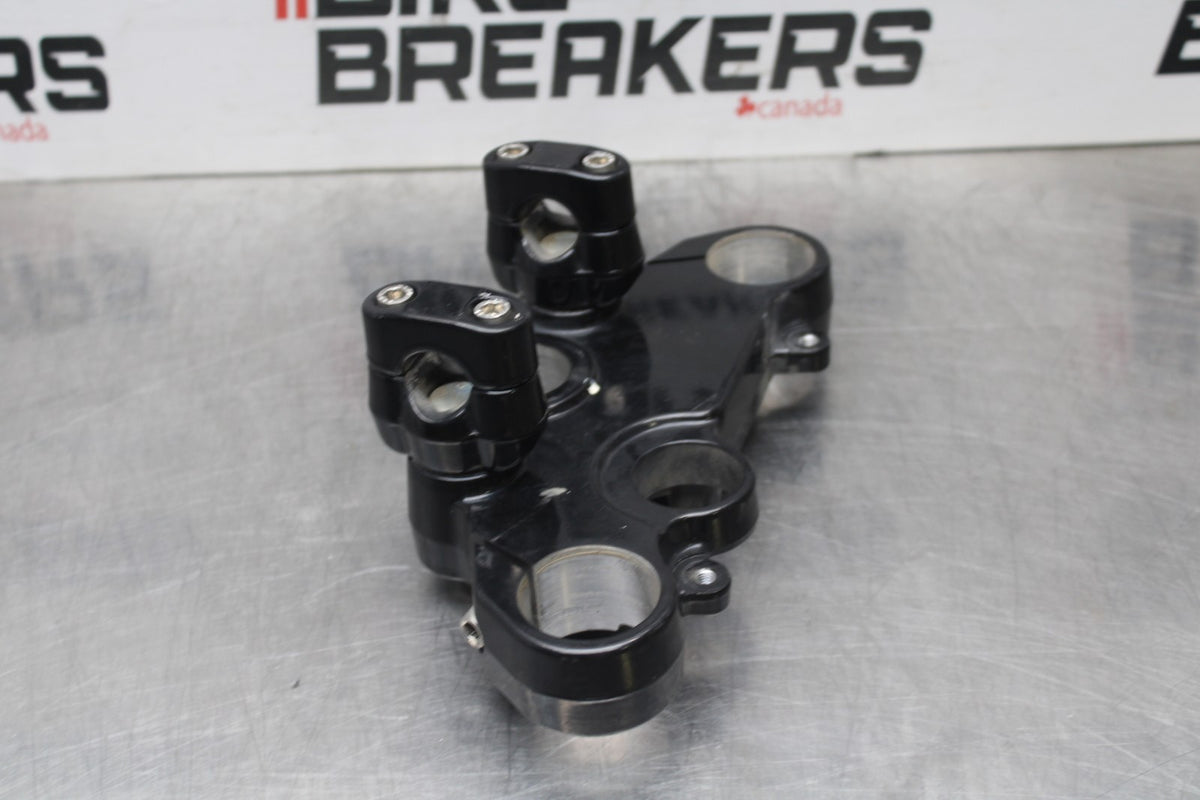 19 MOTO GUZZI V7 III FORKS UPPER TRIPLE TREE CLAMP BB831