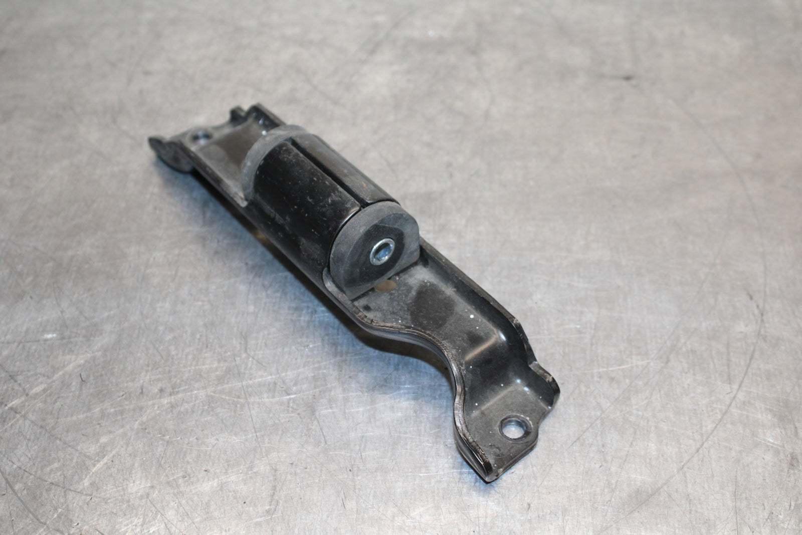 12-13 KAWASAKI Z1000 GAS TANK FUEL CELL PETROL RESERVOIR BRACKET MOUNT BB743