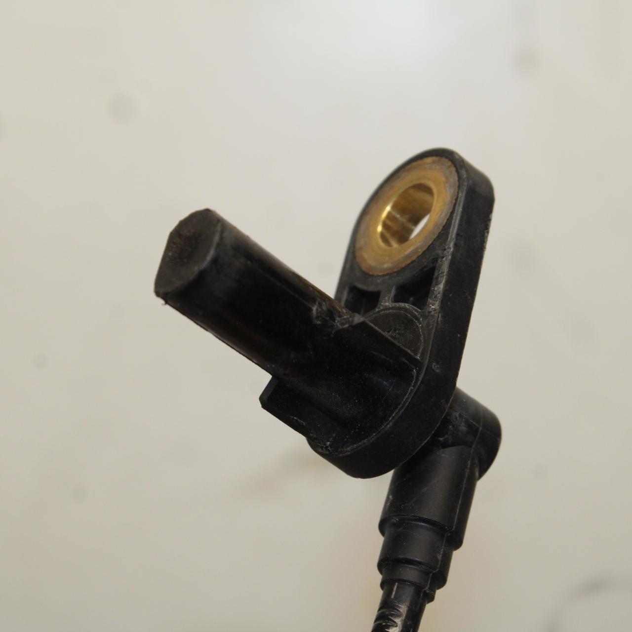 21 KAWASAKI NINJA ZX6R REAR ABS BRAKE SENSOR BB647