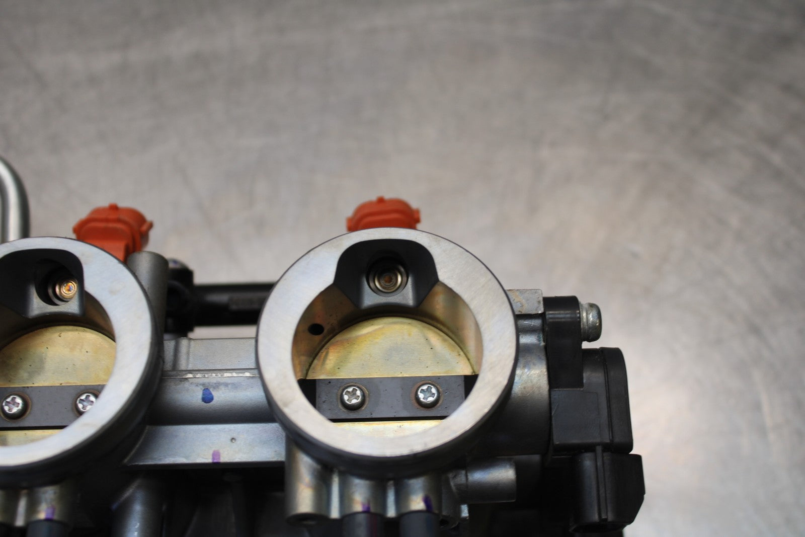 21-23 KAWASAKI NINJA ZX6R MAIN FUEL INJECTORS / THROTTLE BODIES BB179