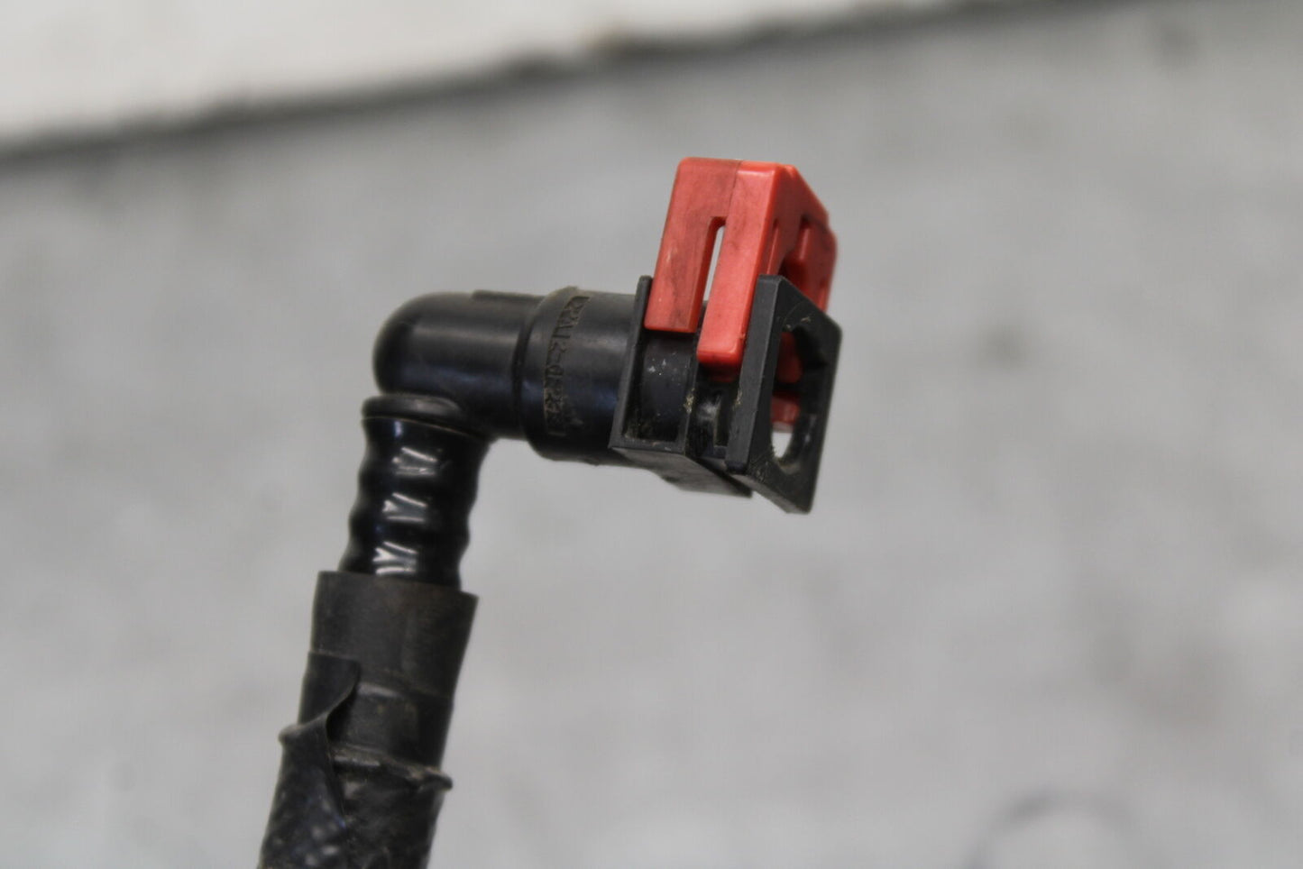 12-17 KAWASAKI ER-6N Z650 FUEL HOSE GAS LINE TUBE PIPE BB709