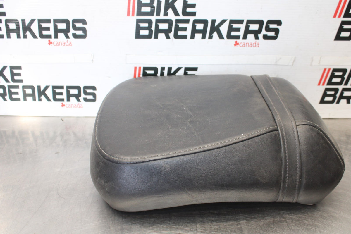 05-09 SUZUKI BOULEVARD C90 REAR BACK PASSENGER SEAT BB918