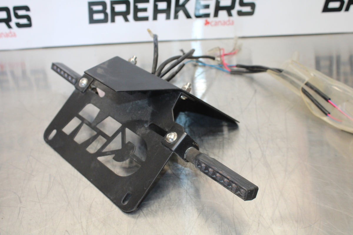 23 YAMAHA YZF R3 FENDER ELIMINATOR LICENSE PLATE BRACKET  BB147