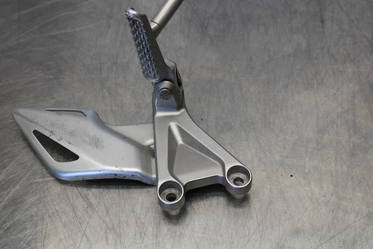 12-16 HONDA CBR1000RR LEFT REARSET REAR SET DRIVER FOOT PEG REST STOP BB157