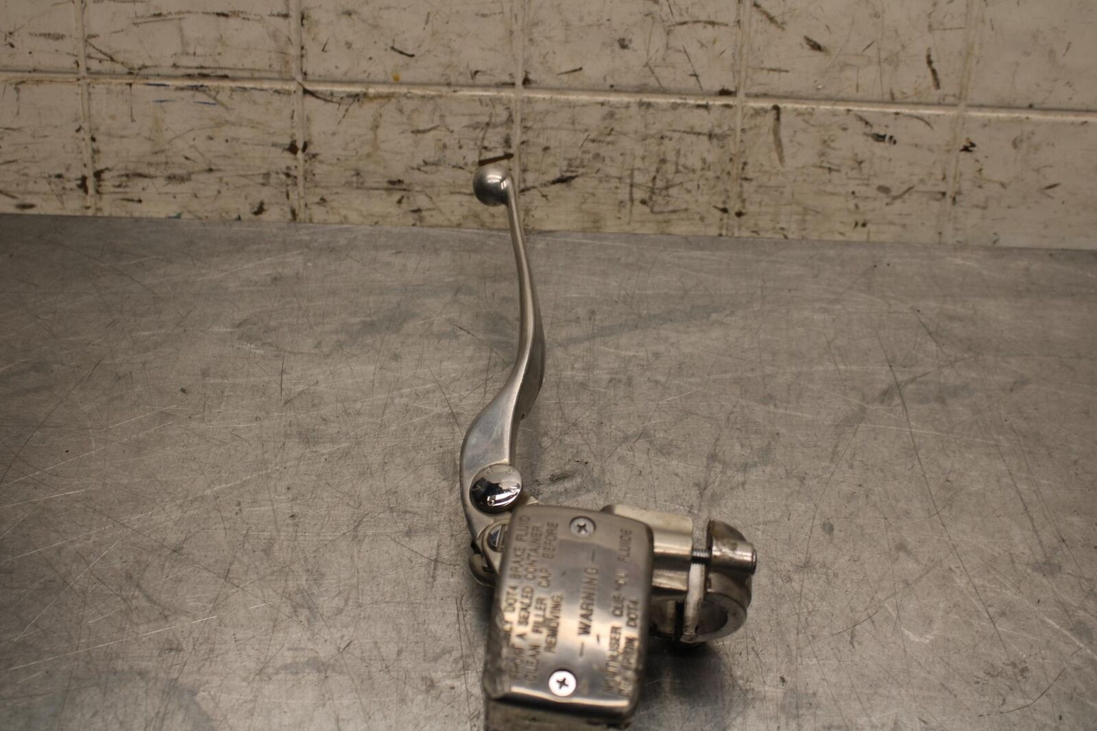 2005 Kawasaki Vulcan 1600 VN1600A Classic FRONT BRAKE MASTER CYLINDER BB574