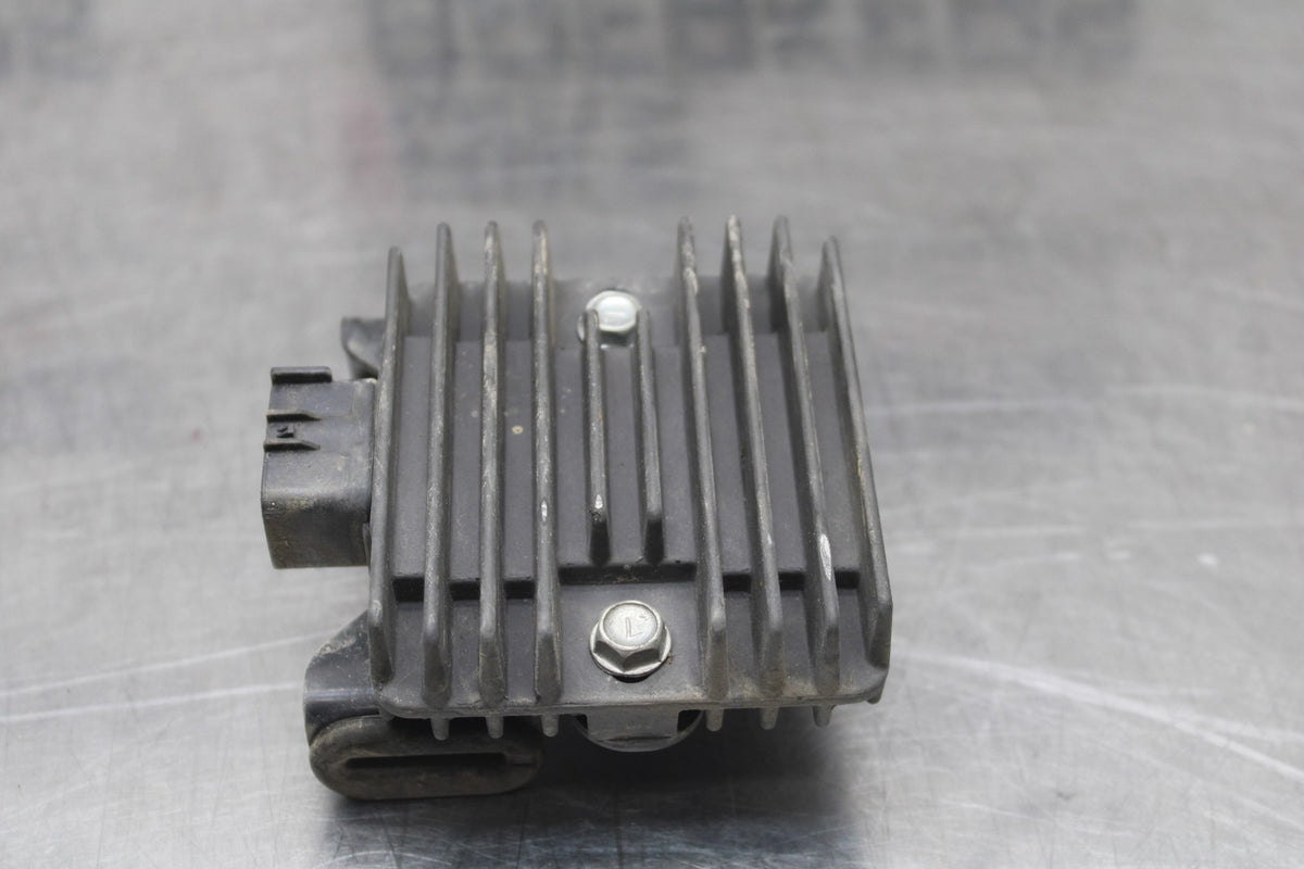 13 KAWASAKI NINJA 650 EX650F ABS RECTIFIER VOLTAGE REGULATOR BB828